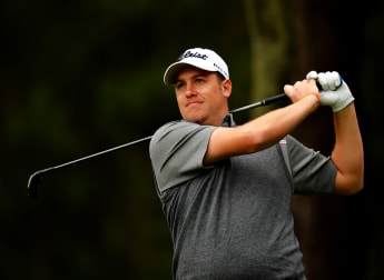 Southgate wins as seeds stumble in Scotland