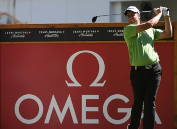 Bland and Langasque hit the front