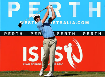 Rumford and Chalmers lead home hopefuls in Perth