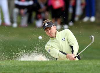 Poulter and Rose keep Europe level