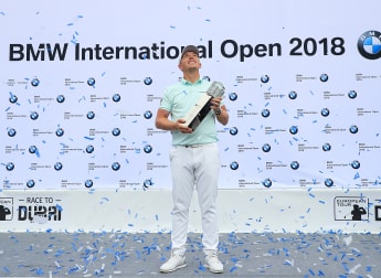 Wonderful Wallace wins in Germany