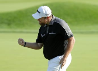 Lowry takes control in Pennsylvania