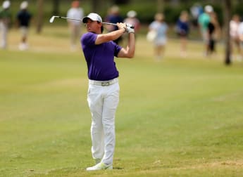 McIlroy sticks to original plan