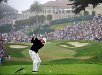 Els looking forward with belief back