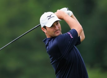 Dixon's best sets the pace in Paris