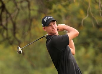 Moolman edges ahead in Bloemfontein