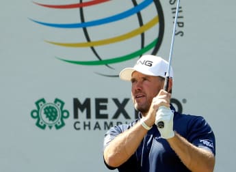 Westwood hot on Walker's heels