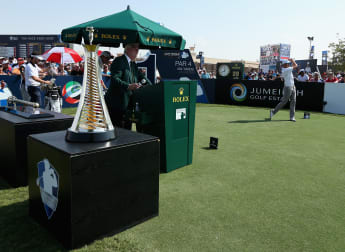 Stenson continues to shine