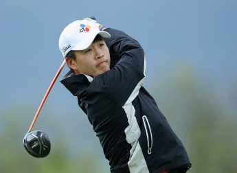 Flying finish hands Kim halfway Galgorm lead