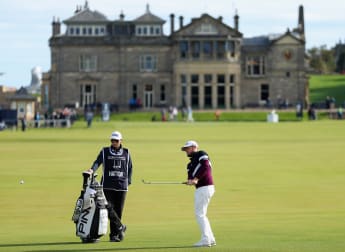 Hatton in cruise control at St Andrews