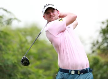 Wiesberger leads in stormy Shenzhen