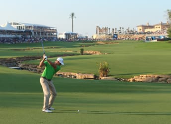 Stenson shines in Dubai