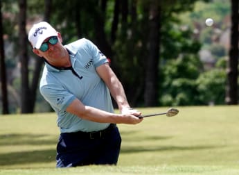 Evans leads as Madagascar makes debut 