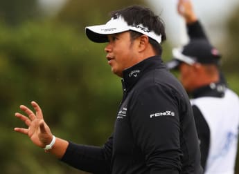 Aphibarnrat leaves it late to lead in The Netherlands