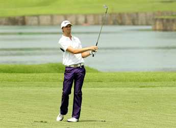 Kang and Karlberg share the lead