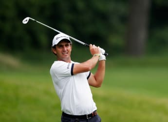 Majestic Molinari among early leaders