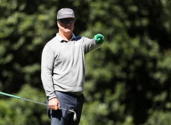 Hoffman edges ahead at Augusta