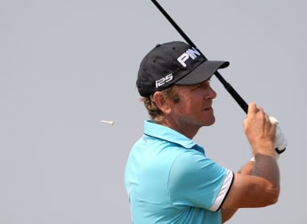 In-form Gibson is leader of the pack