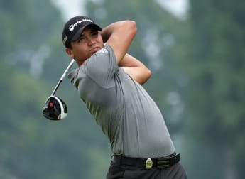 Day hits the front in New Jersey