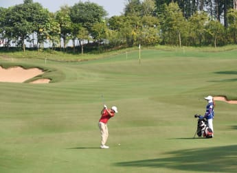 Virto happy to take away two shot Chinese lead