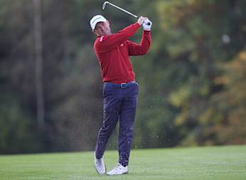 El Nino storms into share of Irish lead