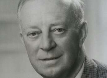 Gerald Micklem Charitable Trust gives grant to Golf Foundation