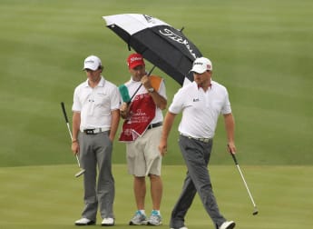 Irish pair pull clear in China