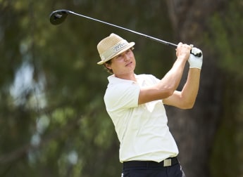 Pulkkanen makes move to lead by two in Seville