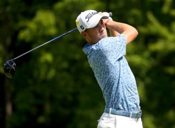 Thomas takes three-shot lead into final round