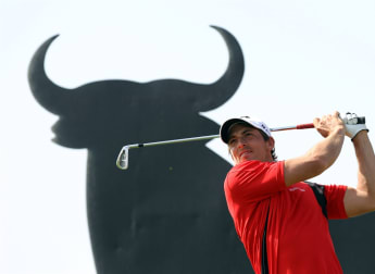 Trio share clubhouse lead