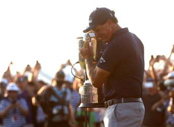 Inspiring, unreal: The reaction to Mickelson's victory