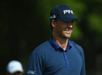 Perez joins Van Zyl at summit