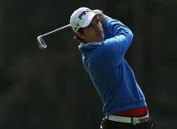 Cañizares claims slender advantage