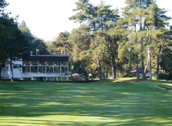 Turner and Storgaard lead at Hardelot