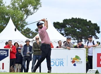 Parry goes low to lead in Brittany