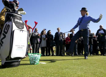 Jiménez launches Golf School