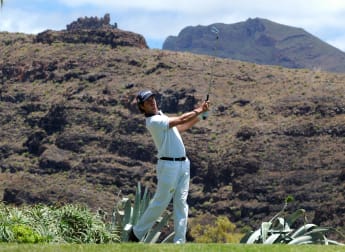 Friendly foes to go toe-to-toe at La Gomera