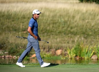 Molinari engineers halfway lead in Prague