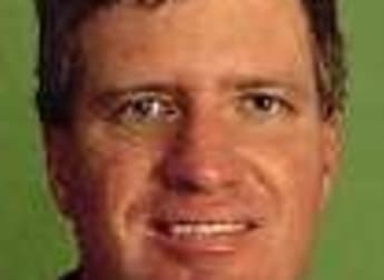 Beckman on song as Elkington makes his move