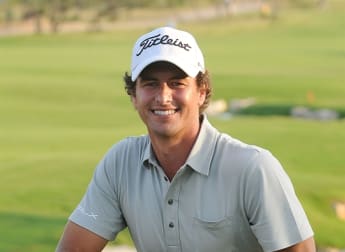 Scott seals title with superb closing round