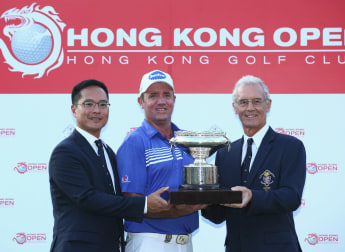 Hend overcomes Que in Hong Kong thriller
