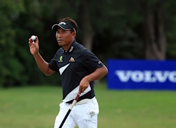 Jaidee lands healthy lead