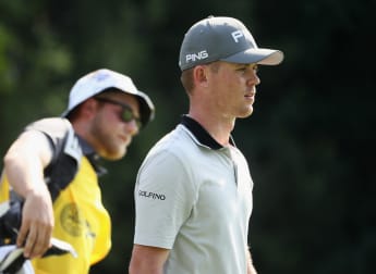 Stone uses PGA pain to star in St Louis