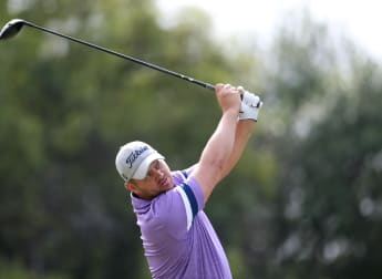 Van Tonder sparkles on home soil