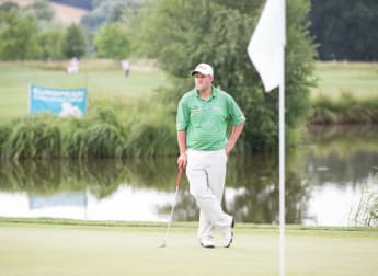 Quintet carve out narrow advantage in Germany