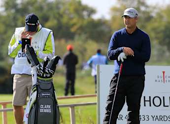 Dennis leads after testing day at The Dutch