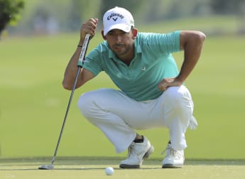 Larrazábal leads from charging Wood