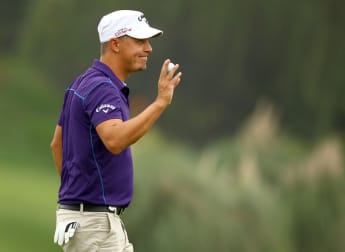 Jacobson races three clear in Shanghai