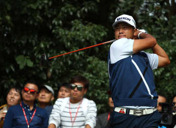 Matsuyama stays ahead in China
