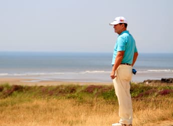 Timeless Watson delivers Links masterclass in Wales